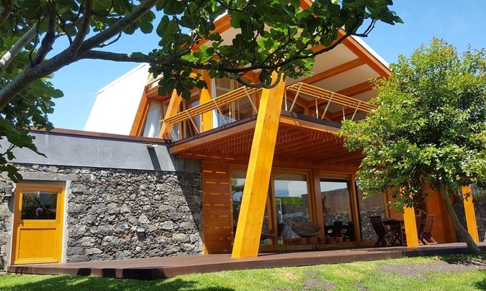 Ponta Delgada House | The Place - Ponta Delgada Vacation Home - RRAL555