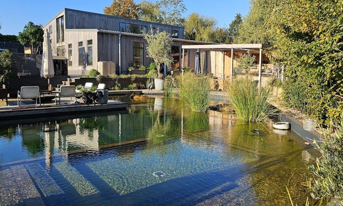 Banbury Cottage | The Plant House by Group Retreats - sleeps 14 guests in 6 bedrooms