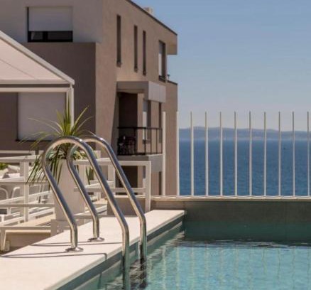 Znjan Apartment | The Pleasurist- with PRIVATE heated POOL and TERRACE