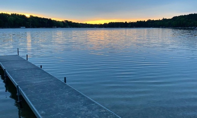 Waushara County House | The Point on Fish Lake! Luxury Updated Lakefront Sleeps 12