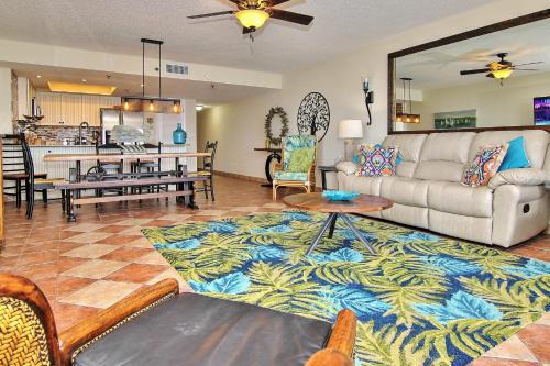 Indian Shores Apartment | The Pointe 104