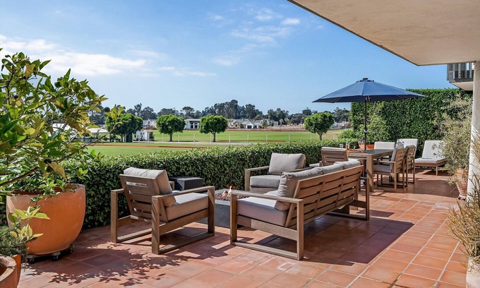 Toro Canyon Apartment | The Polo Lounge By The Sea 3BD w Large Patio