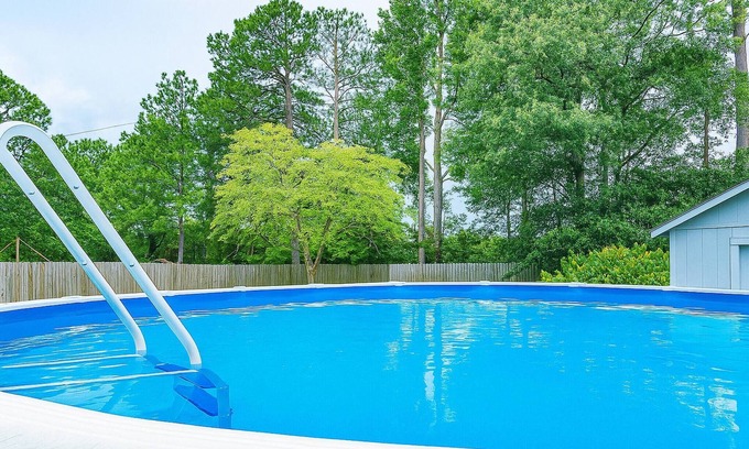 Murraysville House | The Poolside Playhouse