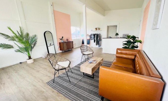 Seligman Hotel | The Postcard Motel