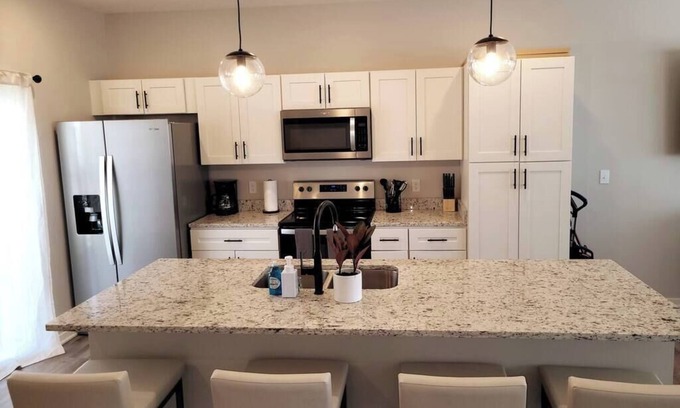 Elkhorn House | The Prairie at Coventry Rows