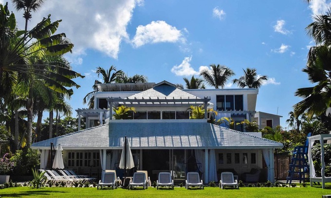 Las Terrenas Villa | The premier beachfront villa on Playa Las Ballenas, Las Terrenas, Dominican Rep.