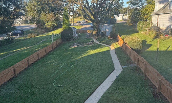 Shrewsbury House | The Quiet House on Main Street minutes from Everywhere