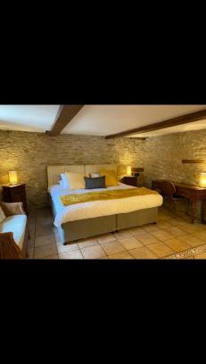 Cricklade Hotel | THE RED LION