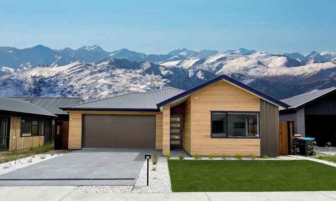 Kawarau Falls House | The Remarkable Queenstown Retreat - nEscape to the perfect holiday!