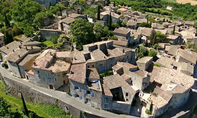 Mirmande Apartment | THE REMPARTMENT OF MIRMANDE
