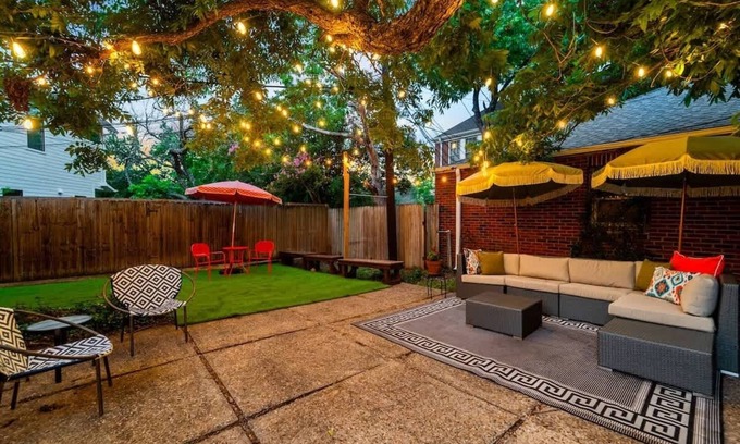 Old Enfield House | The Rendezvous | Spacious 8BR Austin Gem