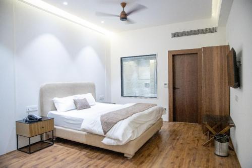 Alipur Hotel | The Retreat Resort