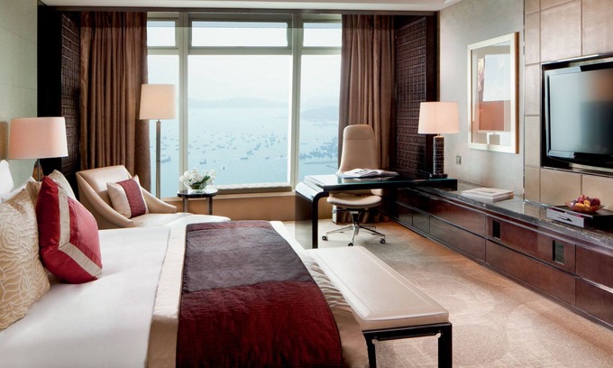 West Kowloon Hotel | The Ritz Carlton Hong Kong