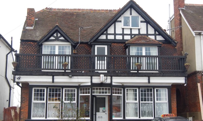 Folkestone House | The Rob Roy Guest House