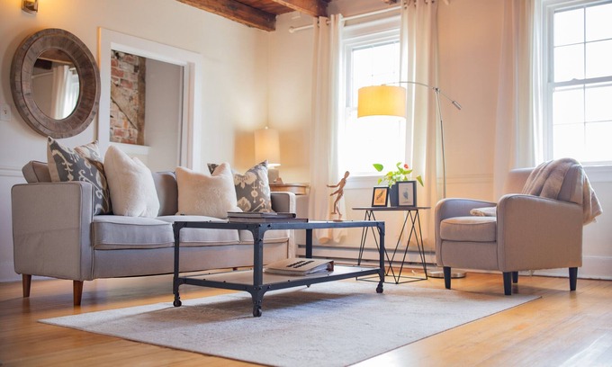 Historic District Apartment | The Rodney House