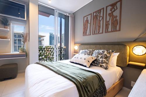 Bo'Kaap Apartment | The Rose 610 - Lux Studio Apartment with Rooftop Pool
