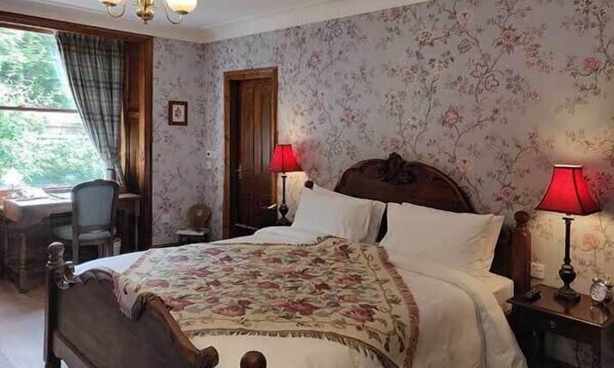 Invergarry Bed & Breakfast | The Rowanberry Suite is named after the Highlands distinctive Rowanberry trees.