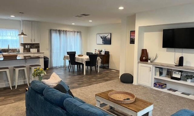 Cody House | The Salsbury Star- downtown location, pet friendly