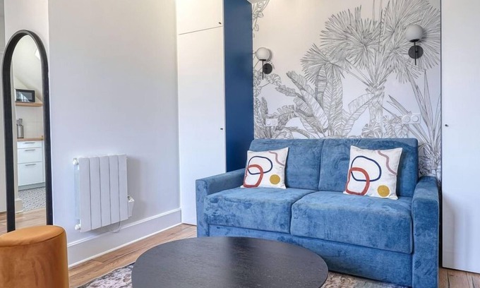 Saint-Louis Apartment | The Sapphire - Near Palace of Versailles