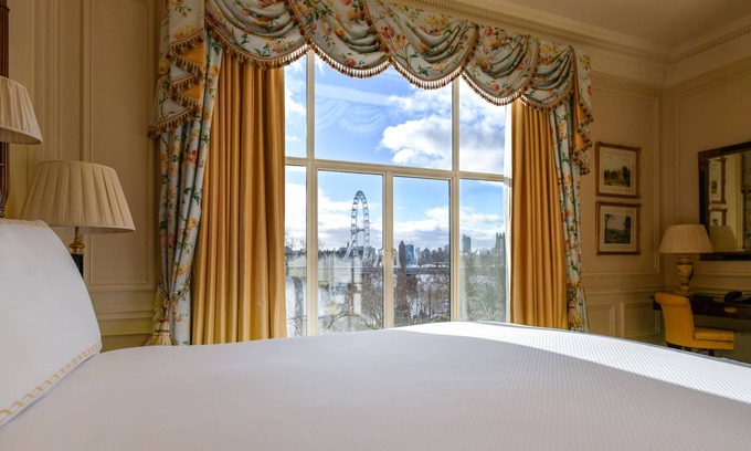 London City Centre Hotel | The Savoy