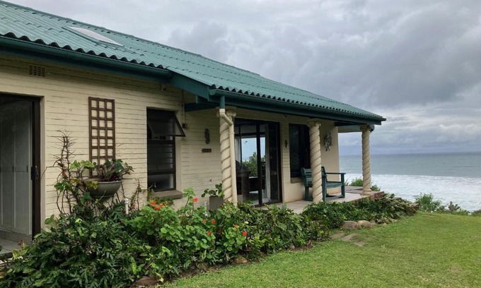 Marina Beach House | The Sea Cottage