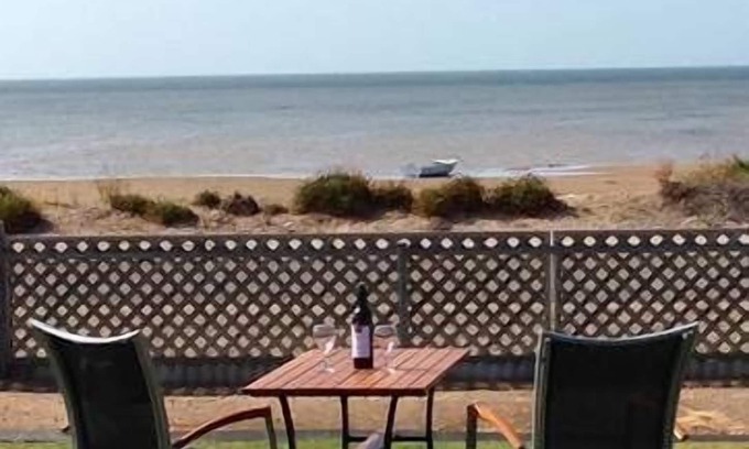 Clinton House | The Shack Port Clinton | Your gateway to beachside fun, history, and relaxation!