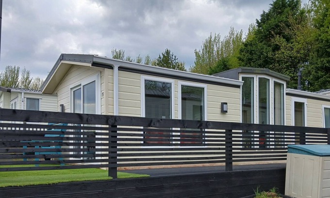 Tarbolton House | The Shak, Tarbolton, Middlemuir Holiday Park