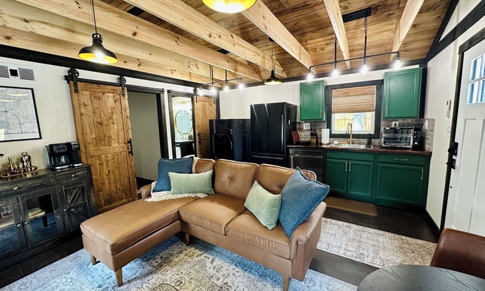 Mount Dora House | The Side Gate