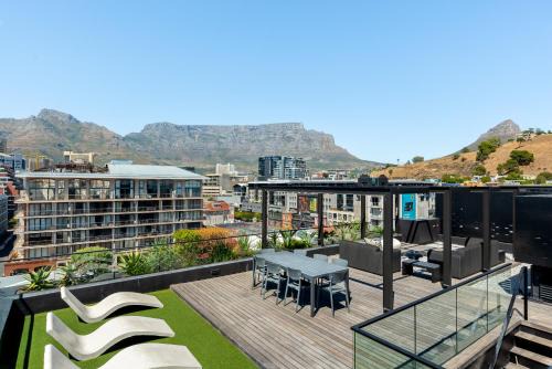 Cape Town City Centre Apartment | The Signature 603