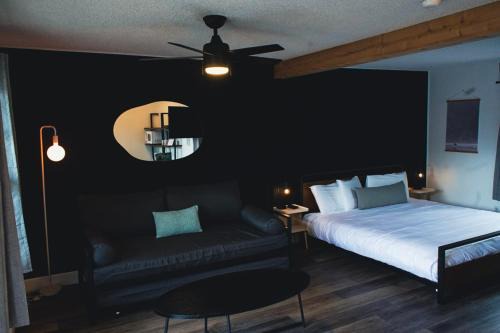 Manzanita Hotel | The Spinn