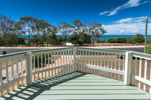 Point Vernon House | The Sun & The Sea