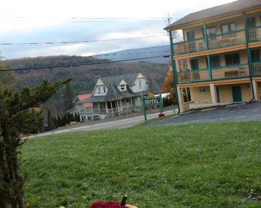Tannersville Hotel | The Sunview Motel