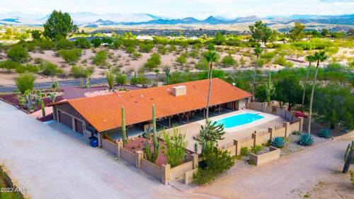 Wickenburg House | The Team Ropers Ranch House