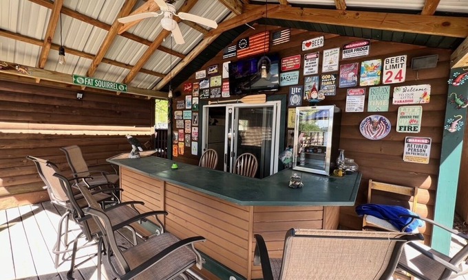 Chetek House | The Tiki Bar on Prairie Lake