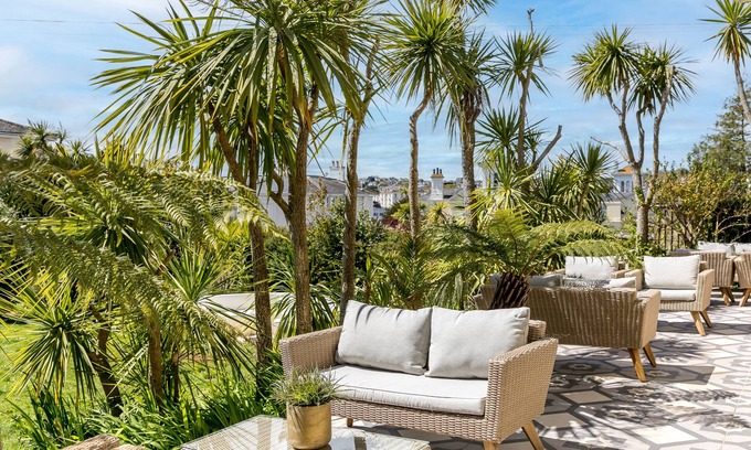 Torquay City Centre Bed & Breakfast | The Torcroft