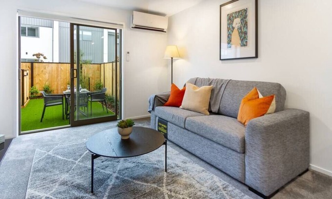 Upper Riccarton House | The Tranquil Terrace - Zen Zone 2 bed 2 bath
