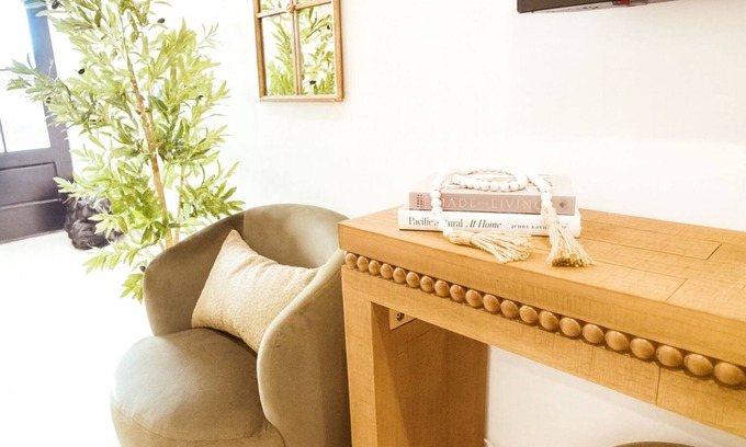 Riverview West House | The Ultimate OC Stay – NEW Stylish 6BR Home Perfect for Families & Groups!