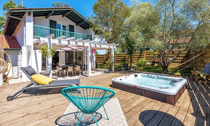 Cambo-les-Bains House | The Villa Harmonie