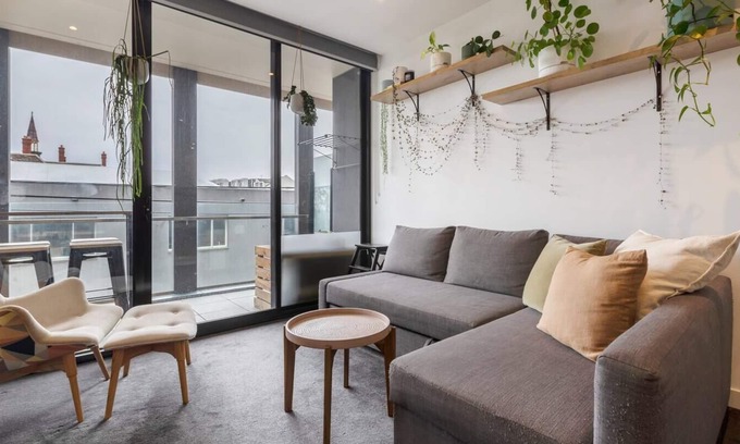 Prahran Apartment | The Vine A Lush High Street Metropolitan Lifestyle