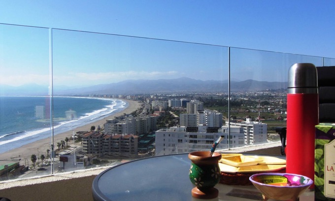 La Serena Apartment | The VIP Red Hut La Serena beach & Casino