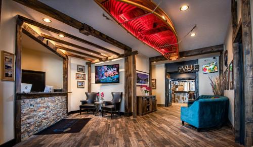 Wisconsin Dells Hotel | The VUE Boutique Hotel & Boathouse