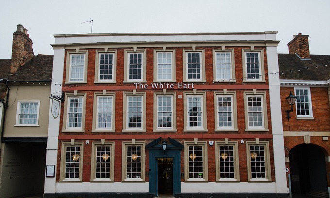 Ampthill Hotel | The White Hart