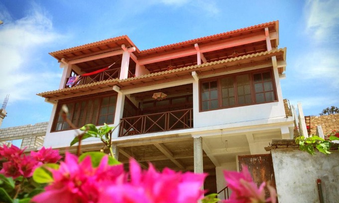 Ayangue House | The White House, Ayangue