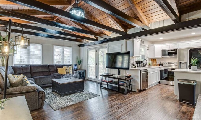 Tullahoma House | The Woodside Estate!