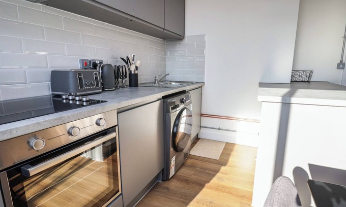 Warrington Cottage | The Works by DAG