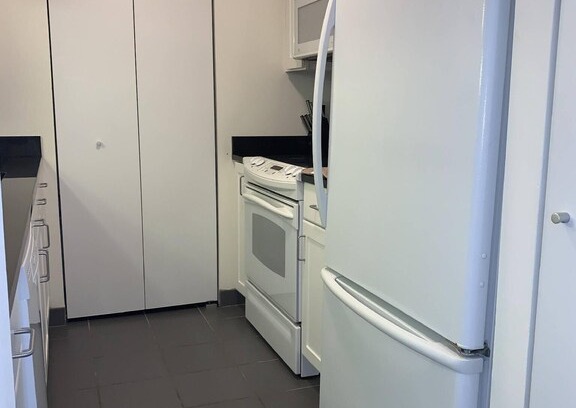 Chinatown Apartment | Theater District 30 Day Stays 2Bedroom den