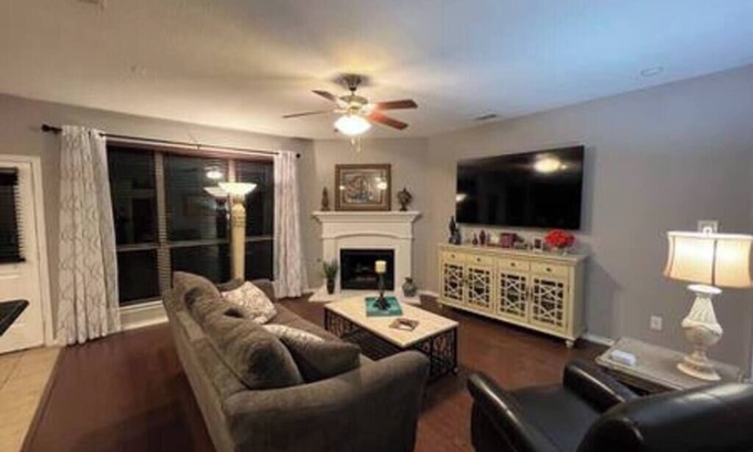 Fort Worth House | Theater, Game Room, and Close to Alliance Town Center