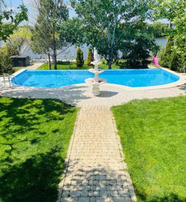Corbeanca Villa | Therme - Corbeanca by The Lake Luxury Villa