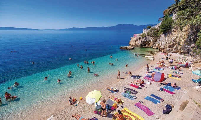 Sarsoni Apartment | These two small studio flats are located in a quiet part of Rijeka.