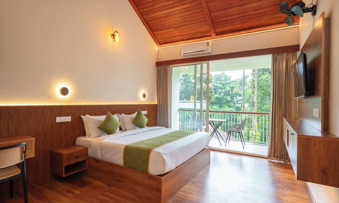 Sulthan Bathery Hotel | Theyila Wayanad